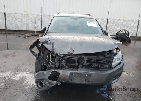 2016 Volkswagen Tiguan S z USA, uszkodzony, nr VIN WVGBV7AX8GW598856